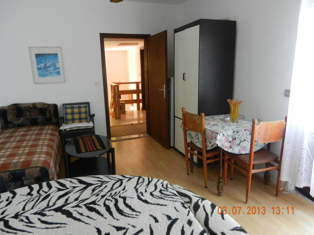 Apartments Sino More ティヴァト 部屋 写真